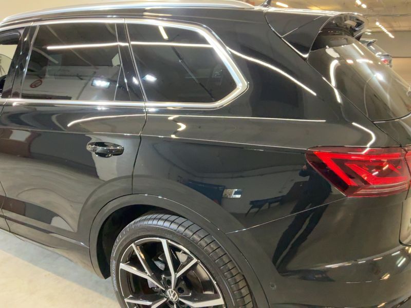 Volkswagen Touareg 3.0 TSI R-Line 4Motion 2024 – снимка 6
