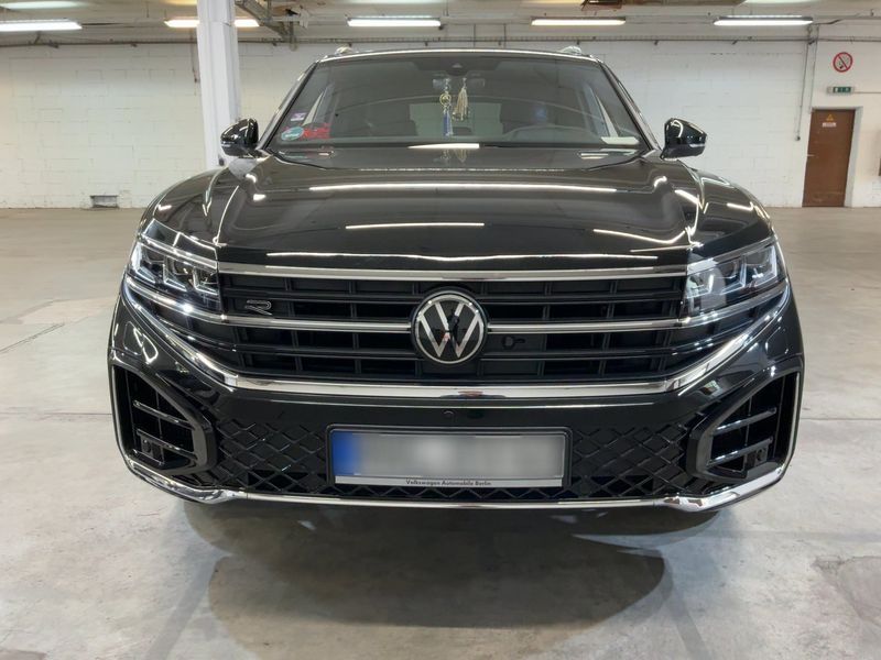 Volkswagen Touareg 3.0 TSI R-Line 4Motion 2024 – снимка 14