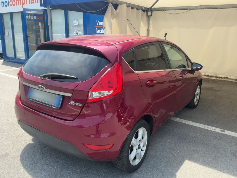 Ford Fiesta 1.25 Titanium 2011 – снимка 8
