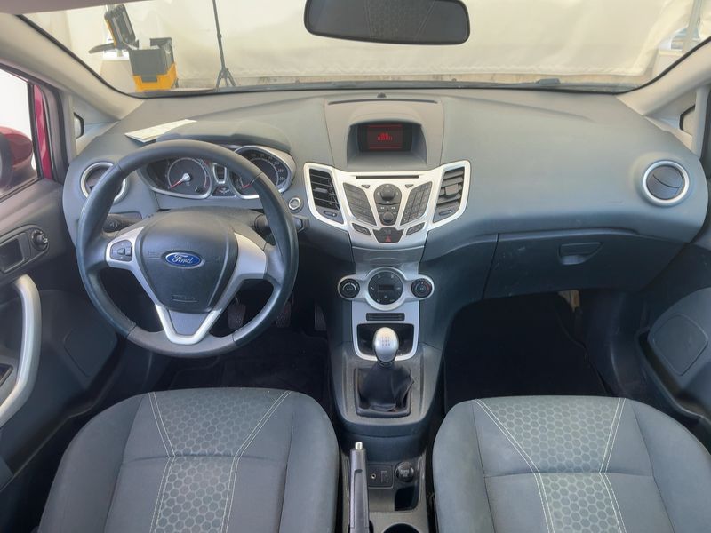 Ford Fiesta 1.25 Titanium 2011 – снимка 17