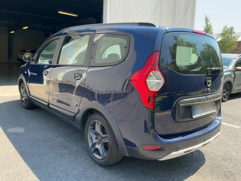 Dacia Lodgy 1.2 TCe Stepway Celebration 2018 – снимка 6