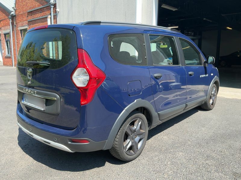 Dacia Lodgy 1.2 TCe Stepway Celebration 2018 – снимка 8