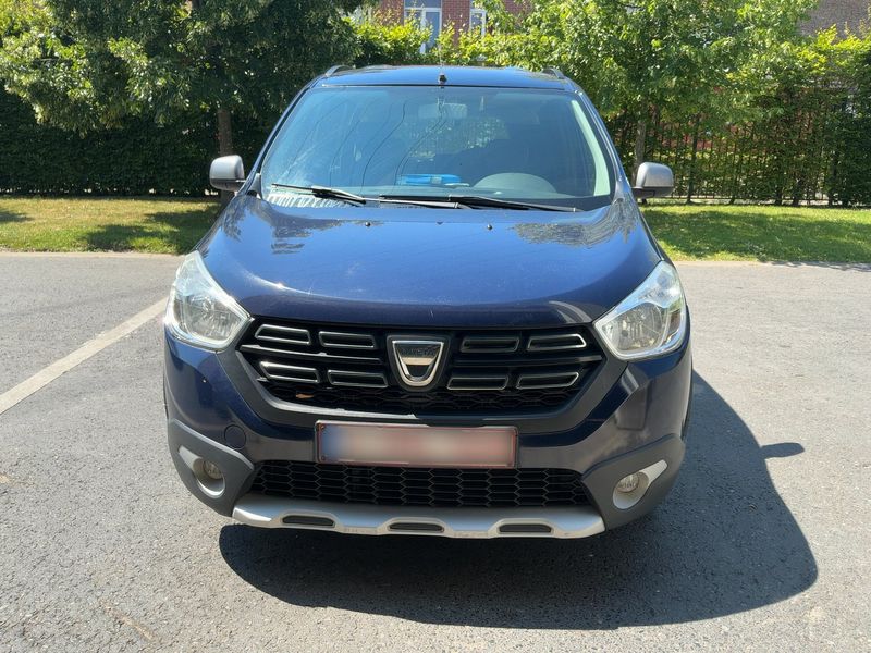 Dacia Lodgy 1.2 TCe Stepway Celebration 2018 – снимка 14