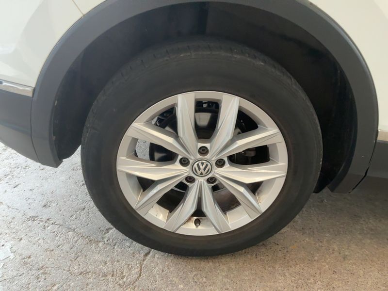 Volkswagen Tiguan 2.0 TDI Highline 4Motion BlueMotion Tech 2016 – снимка 9
