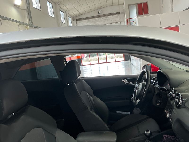 Audi A1 1.6 TDI Ambition 2011 – снимка 27