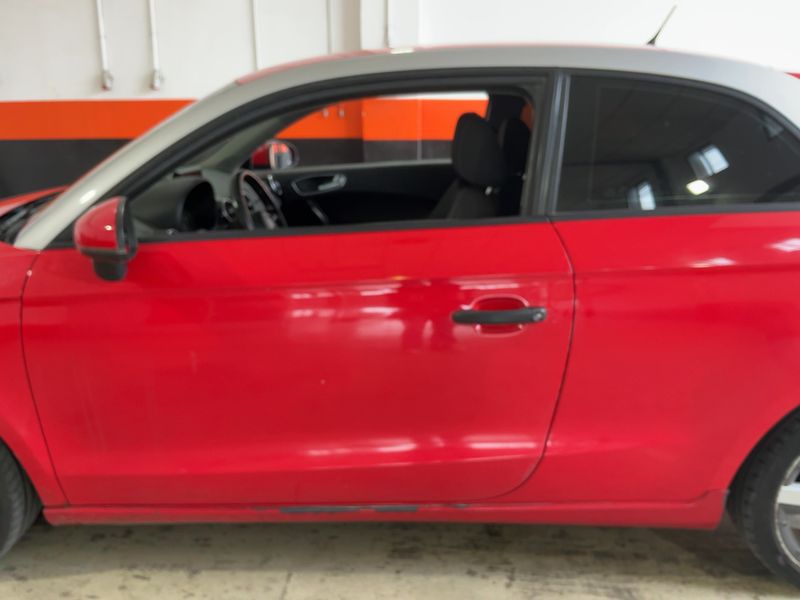 Audi A1 1.6 TDI Ambition 2011 – снимка 4