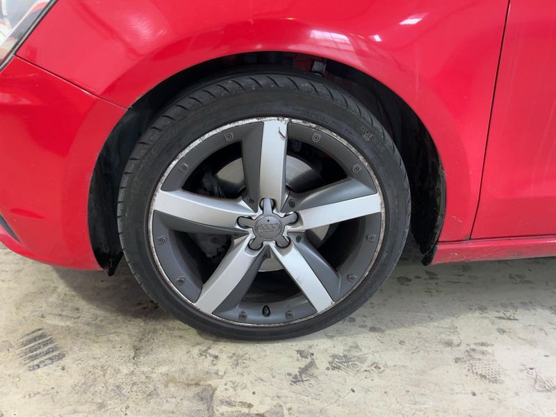 Audi A1 1.6 TDI Ambition 2011 – снимка 3