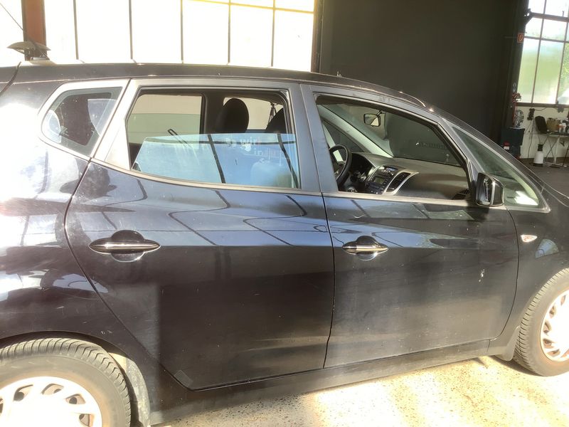 Hyundai ix20 1.4 Classic 2012 – снимка 10