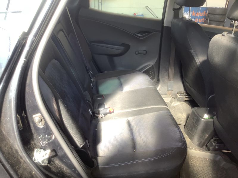 Hyundai ix20 1.4 Classic 2012 – снимка 19