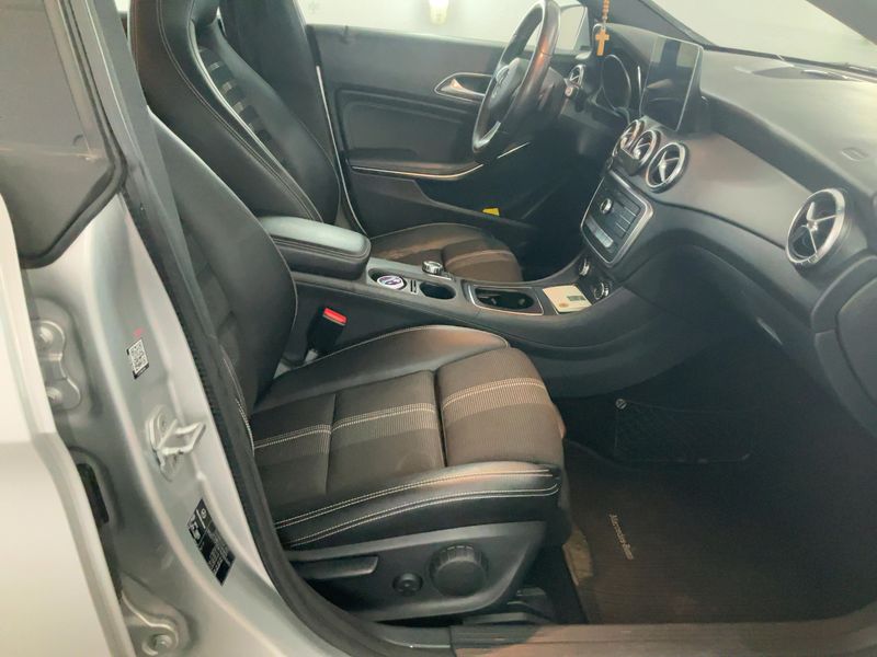 Mercedes-Benz CLA-Klasse CLA 200 d Urban 2017 – снимка 16