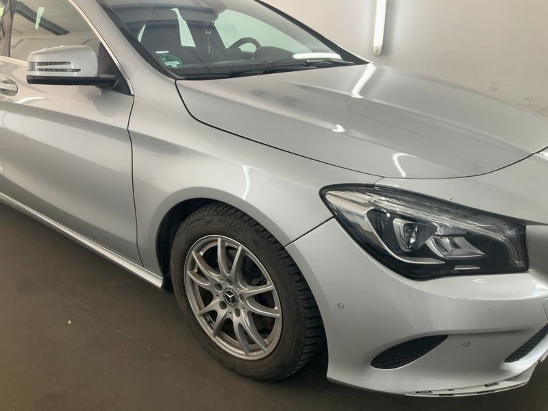 Mercedes-Benz CLA-Klasse CLA 200 d Urban 2017 – снимка 12