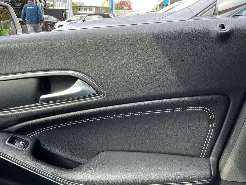 Mercedes-Benz CLA-Klasse CLA 200 d Urban 2017 – снимка 32