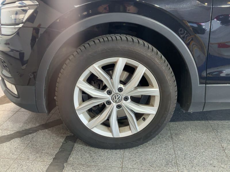 Volkswagen Tiguan 2.0 TDI Highline 4Motion BlueMotion Tech 2017 – снимка 3