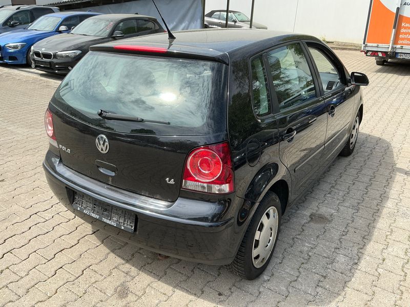 Volkswagen Polo 1.4 United 2009 – снимка 2