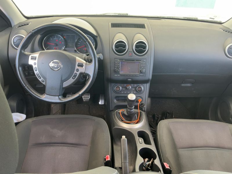 Nissan Qashqai 1.6 dCi Tekna Sport 2012 – снимка 17