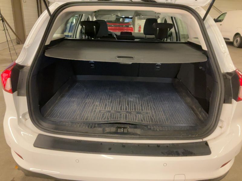 Ford Focus 1.5 TDCi EcoBlue Cool&Connect 2022 – снимка 15