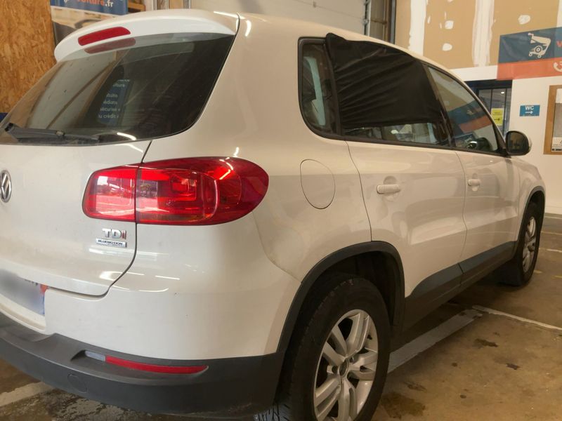 Volkswagen Tiguan 2.0 TDI BlueMotion Tech 2012 – снимка 8