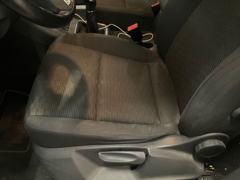 Volkswagen Tiguan 2.0 TDI BlueMotion Tech 2012 – снимка 24