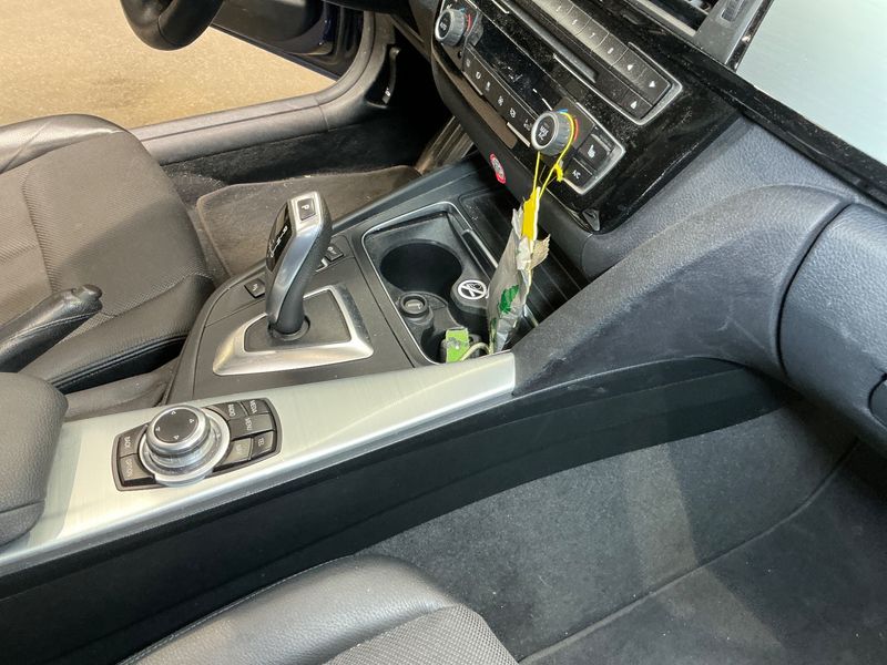 BMW 3er 320d Advantage 2016 – снимка 22