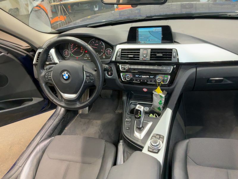 BMW 3er 320d Advantage 2016 – снимка 18