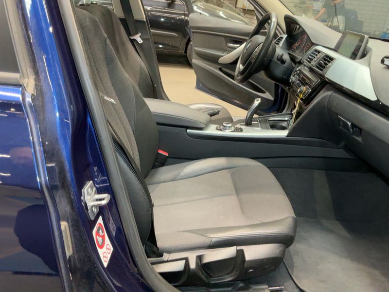 BMW 3er 320d Advantage 2016 – снимка 17
