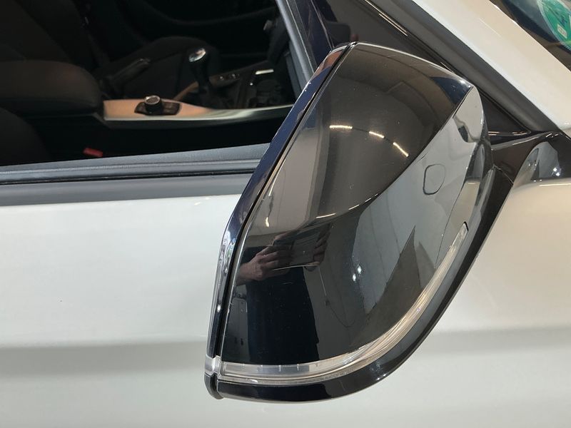 BMW 1er 118i 2011 – снимка 24
