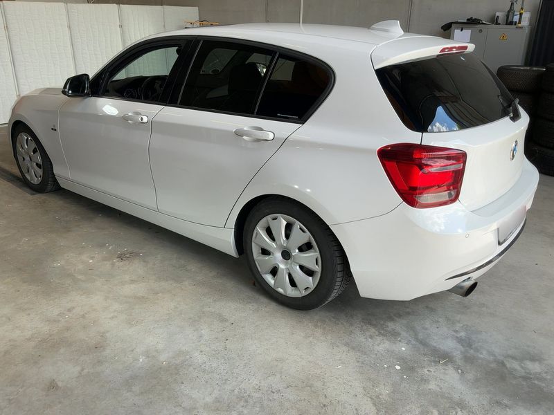 BMW 1er 118i 2011 – снимка 6