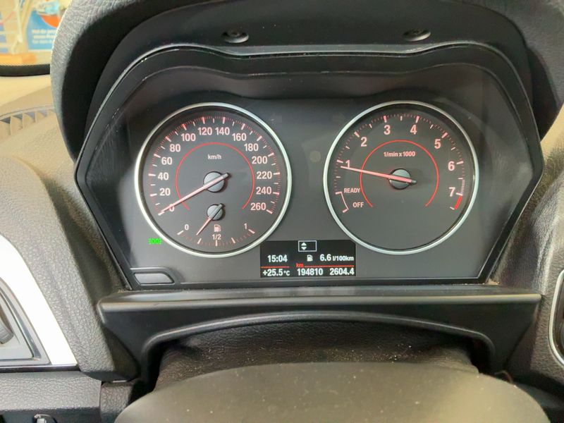 BMW 1er 118i 2011 – снимка 19