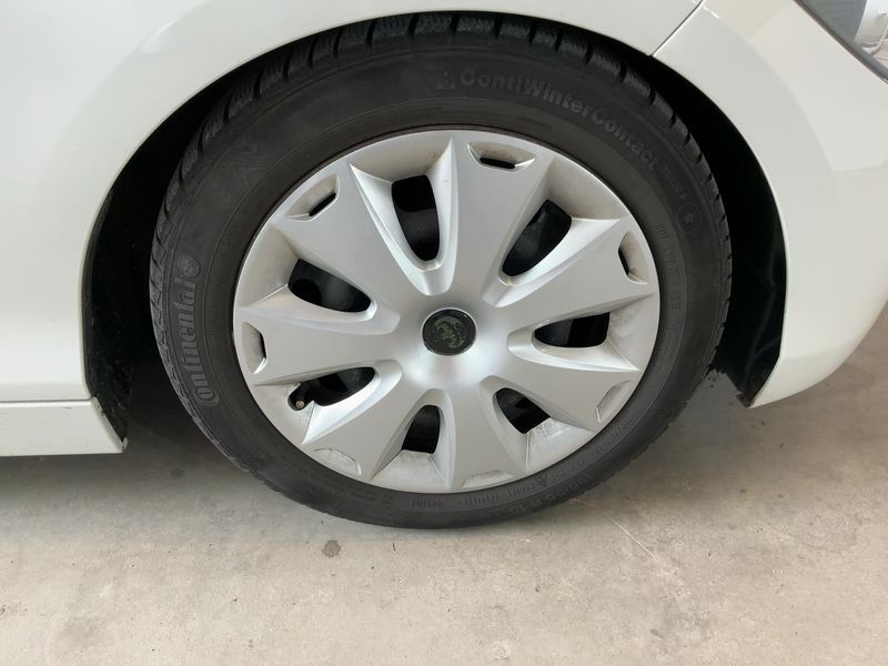 BMW 1er 118i 2011 – снимка 11