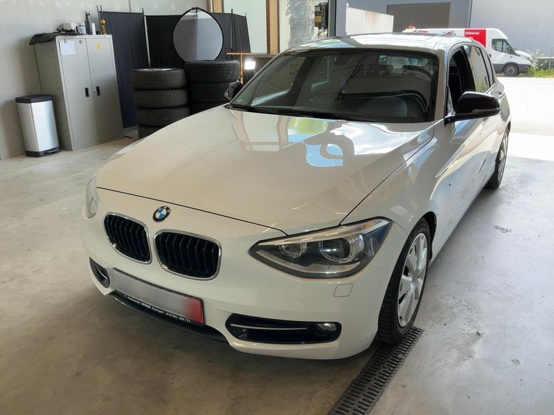 BMW 1er 118i 2011 – снимка 1