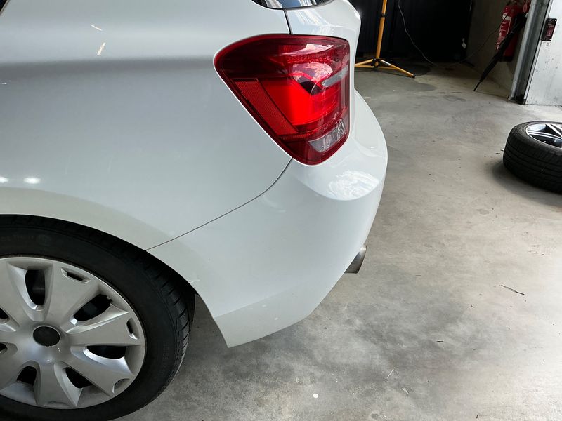 BMW 1er 118i 2011 – снимка 29