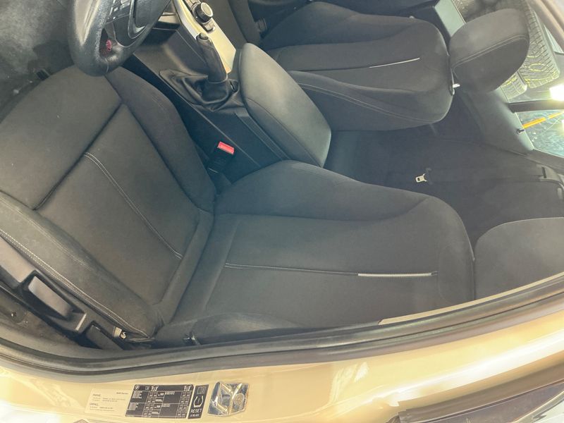BMW 1er 118i 2011 – снимка 27