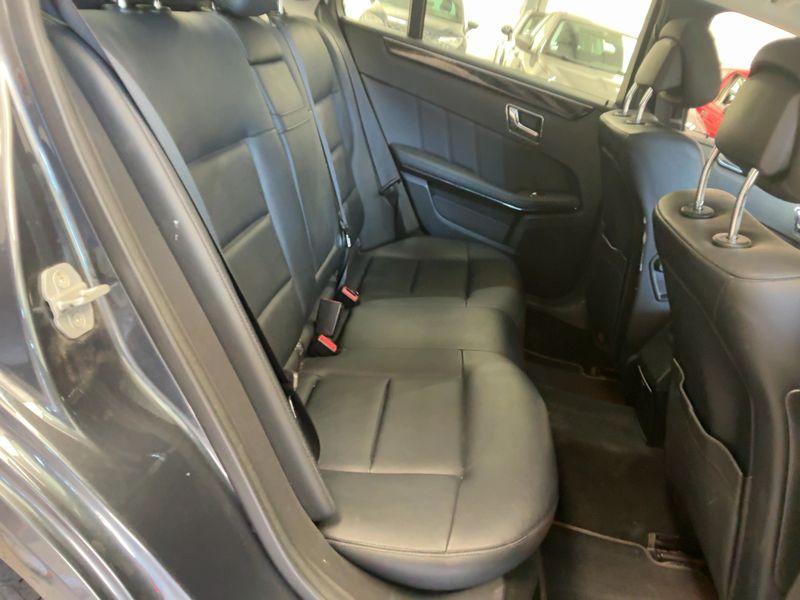 Mercedes-Benz E-Klasse E 220 CDI Avantgarde 2010 – снимка 19