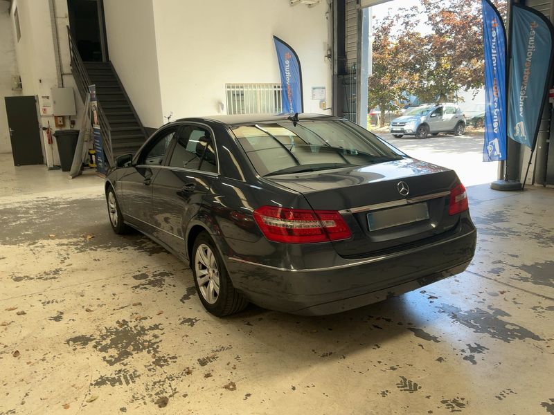 Mercedes-Benz E-Klasse E 220 CDI Avantgarde 2010 – снимка 6