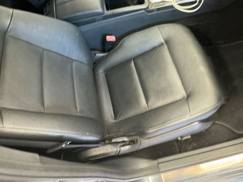 Mercedes-Benz E-Klasse E 220 CDI Avantgarde 2010 – снимка 26