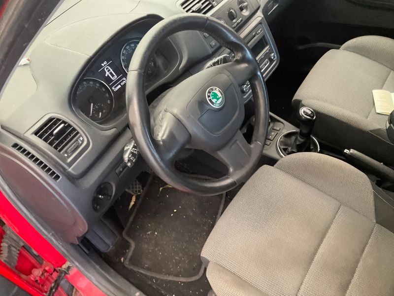 Skoda Fabia 1.6 TDI Elegance 2012 – снимка 38