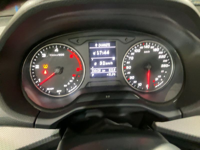 Audi Q2 2.0 TDI quattro Business Line 2017 – снимка 18