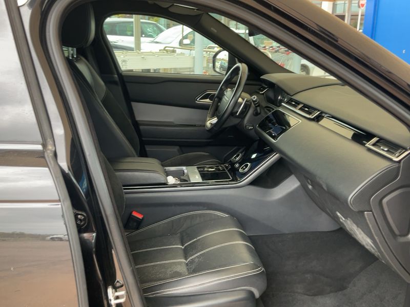 Land Rover Range Rover Velar 2.0 Diesel S R-Dynamic 2019 – снимка 16