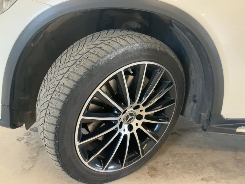Mercedes-Benz GLC-Klasse GLC 350 4Matic AMG Line 2018 – снимка 3