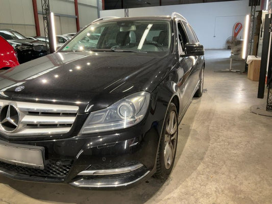 Mercedes-Benz C-Klasse C 200 CDI T BlueEfficiency Avantgarde 2011 – снимка 2