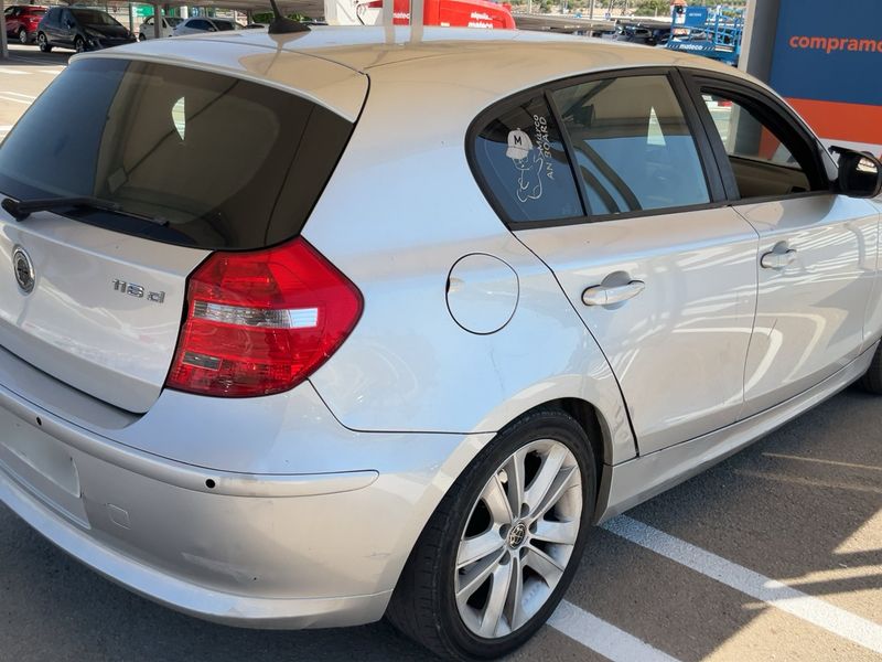 BMW 1er 116d 2010 – снимка на щета 8