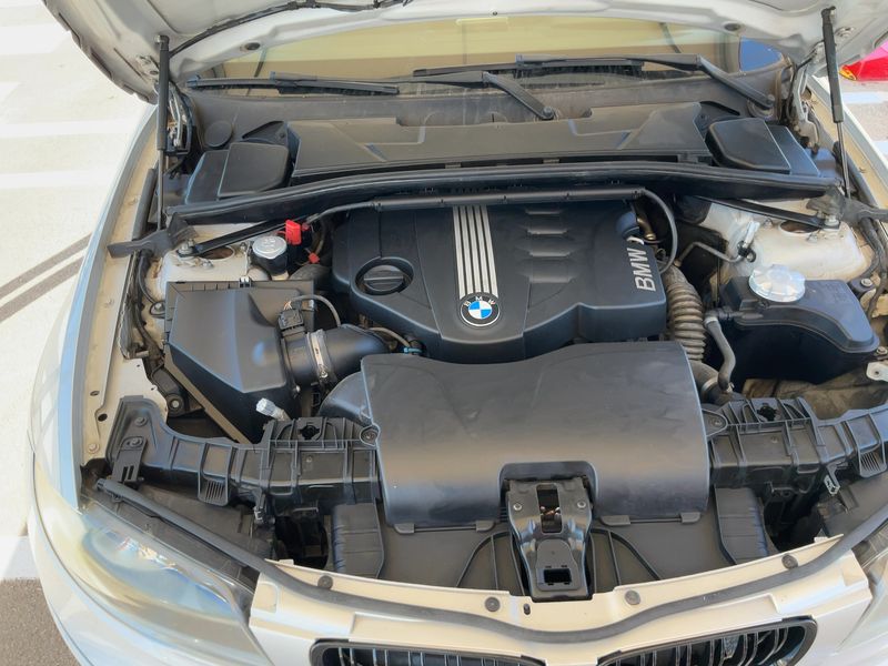 BMW 1er 116d 2010 – снимка 28