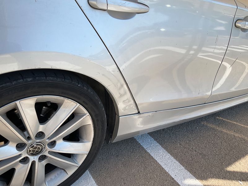BMW 1er 116d 2010 – снимка на щета 30