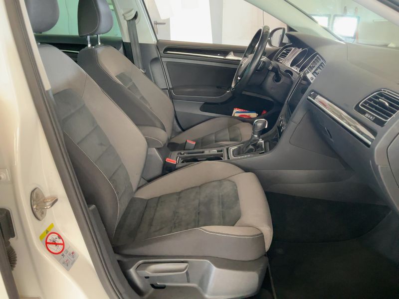 Volkswagen Golf VII 1.5 TSI ACT Highline BlueMotion Tech 2018 – снимка 16