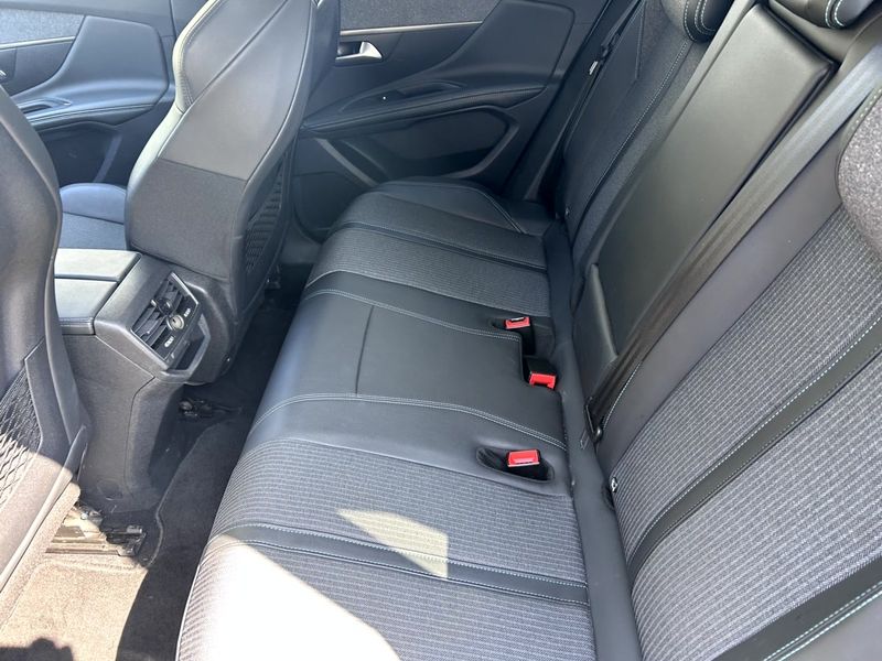 Peugeot 3008 1.6 Hybrid Allure Pack 2022 – снимка 14