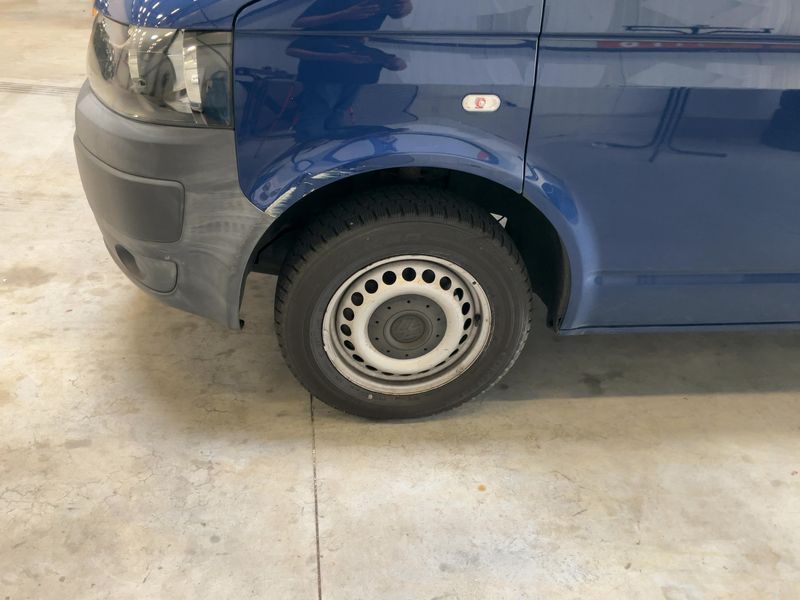 Volkswagen T5 Kombi 2.0 TDI 2012 – снимка 3