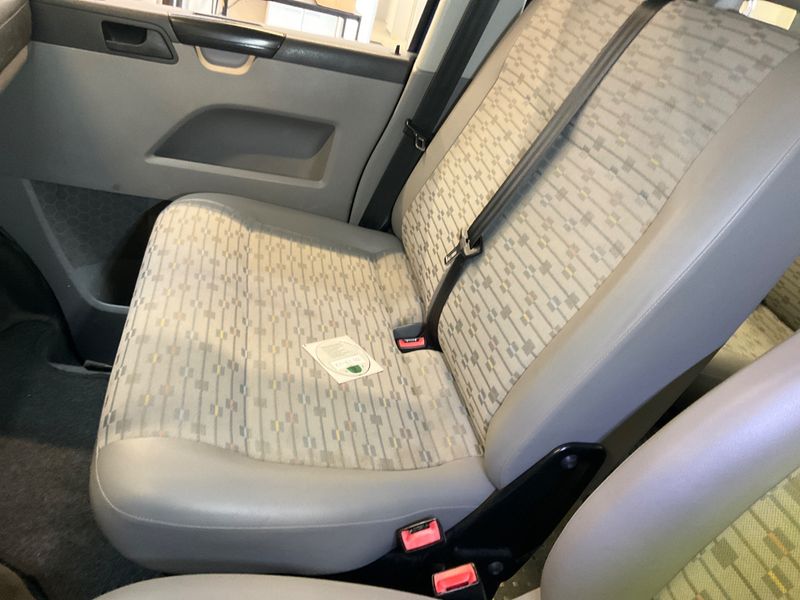 Volkswagen T5 Kombi 2.0 TDI 2012 – снимка 51