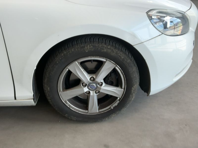 Volvo V40 1.6 D2 Summum 2013 – снимка 11