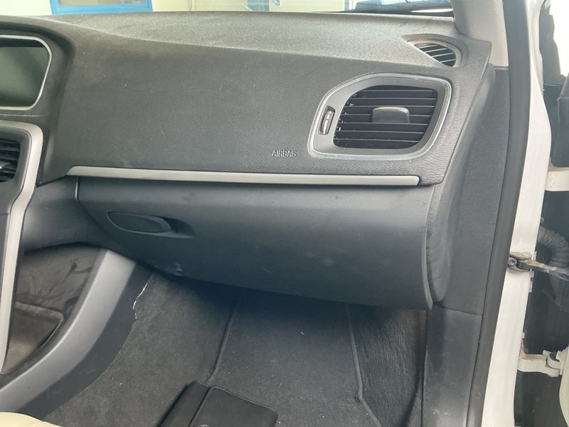 Volvo V40 1.6 D2 Summum 2013 – снимка 28