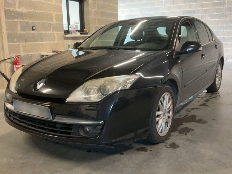 Renault Laguna 2.0 dCi Initiale 2009 – снимка 1